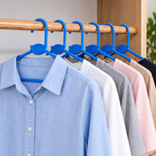 Plastic Clothes Hangers – Durable & Space-Saving Set of 6