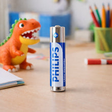 AAA ultra alkaline battery single piece with clear label
