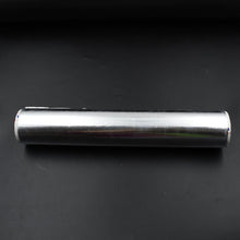 Durable aluminum foil sheet ensures food stays hygienic.