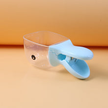 2-in-1 pet food scoop with airtight bag clip keeps food fresh