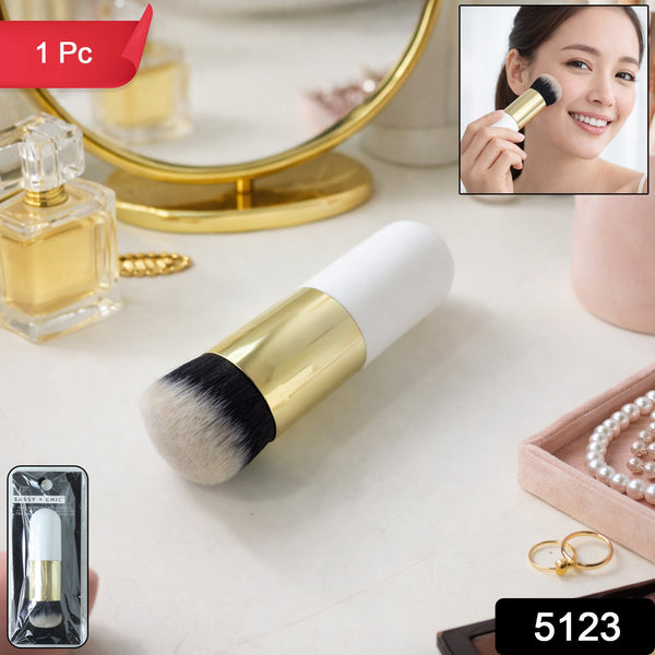 Bristle Makeup Brush