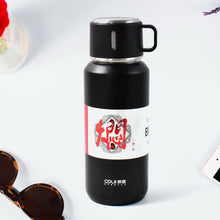 Sweat-proof stainless steel water bottle, great for gym workouts and travel.