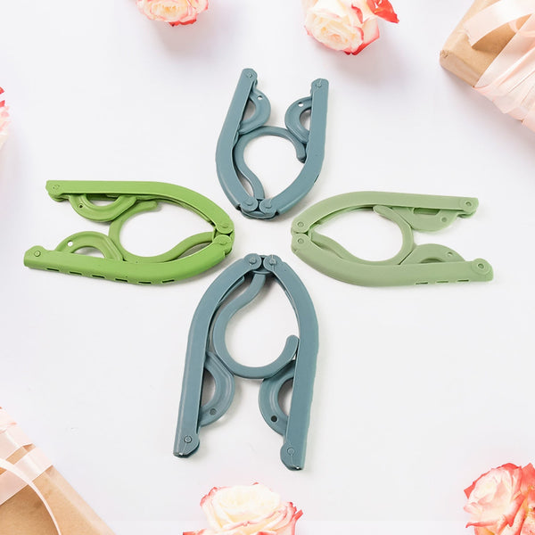 Foldable travel hanger compact design in storage case