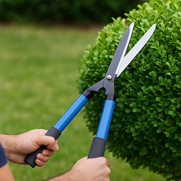 Sharp 65 MN carbon steel blades of the hedge shear for precise cuts.