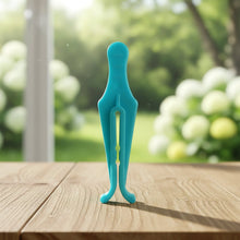 Long-lasting plastic laundry clips for home use