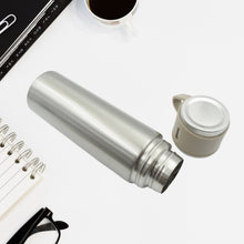 Packaging box of stainless steel vacuum flask set with 3 steel cups, ideal gift