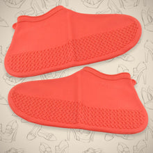 Non-Slip Silicone Waterproof Boot Shoe Cover (Medium Size / 1 Pair / Mix Color)