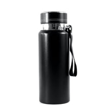Durable 800ml stainless steel thermos flask, perfect for travel.