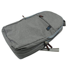 Ergonomic design with thick cushioning on shoulder straps and back panel for comfort.