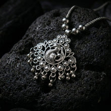 Tribal pendant necklace 