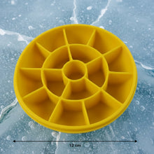 Plastic ice cube tray without lid, alternative style