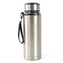 Side view of the reusable 800ml water bottle, highlighting its durable construction.