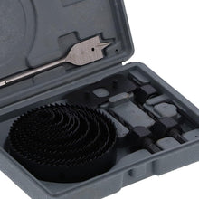 An image showing the various accessories that come with the 18-piece Hole Saw Kit, ready for use.