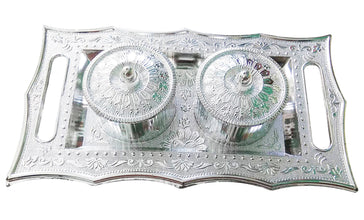 Elegant Mukhwas Dani Tray with a lid, showcasing its decorative multi-storage design.