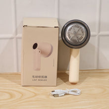Packaging box for fabric shaver
