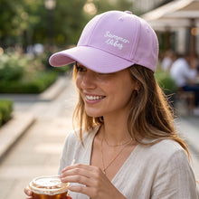 Unisex baseball cap suitable for men and women with curved brim