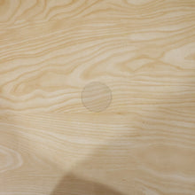 Wall sticker applied to a smooth surface