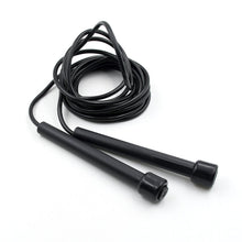 Versatile sports skipping rope, easily adjustable for all heights.