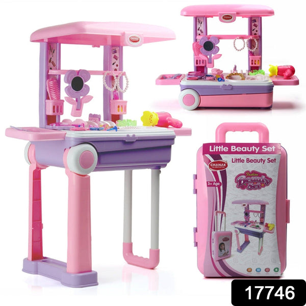 Assorted pretend play makeup and hair accessories from the kids beauty set.