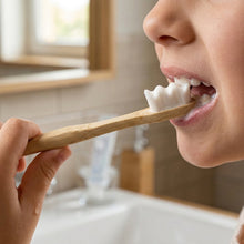 eco friendly tooth cleaning brush