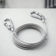 Clothesline wire hanging use