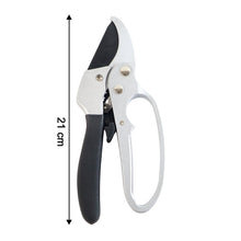 Silver and black pruning shears on a white background with a vertical arrow indicating a 21 cm length.