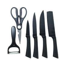 kitchen scissors and knife combo included in set