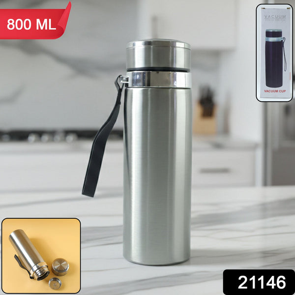 Vacuum insulated water bottle