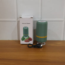 compact vacuum sealing device for food