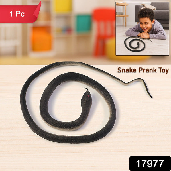 Flexible rubber snake prank toy for kids and adults